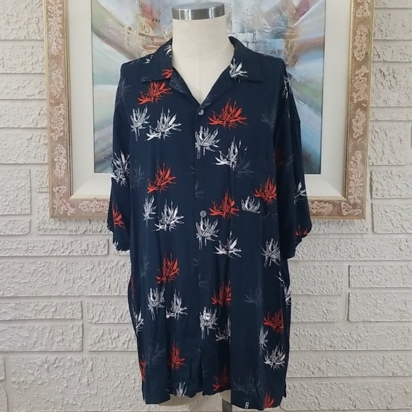 Guess Other - Guess Jean Short Sleeve Button Down Print Shirt